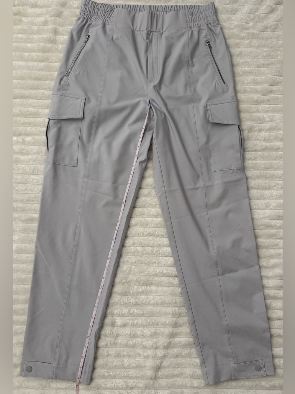 “NWOT” Mondetta Light Gray Cargo Joggers with Elastic Waist - Picture 5 of 9